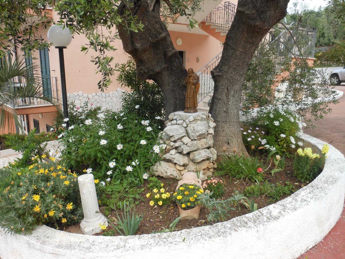 Residence La Cappella Del Convento Rodi Garganico Exterior photo